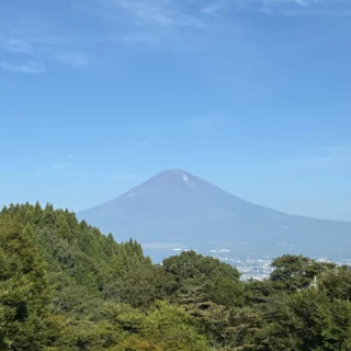 8月も残り2日です。
まだまだ暑い日が続きますが、乙女森林公園キャンプ場は、朝晩は過ごしやすくなりました。
サンパチェンスも大きくなり、富士山といっしょに📷!
#乙女森林公園キャンプ場
#御殿場市
#富士山の見えるキャンプ場
#金時山
#箱根
#富士山
#サンパチェンス
#8月
#mtfuji
#乙女峠
#箱根外輪山