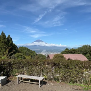 第2キャンプ場から見る富士山です。
1枚目はオートキャンプサイトNO.3、2枚目はコテージA6上の駐車場、3枚目はフォレスト乙女展望台です。
#御殿場市
#乙女森林公園キャンプ場
#フォレスト乙女
#富士山の見えるキャンプ場
#富士山
#金時山
#箱根