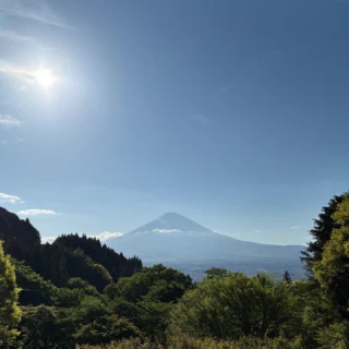 ゴールデンウィークも多くの皆様にご利用いただきありがとうございます。
こどもの日の今日は天気に恵まれ、富士山もきれいに見えています。
#乙女森林公園キャンプ場
#御殿場市
#ゴールデンウィーク
#富士山の見えるキャンプ場
#富士山
#金時山
#箱根
#フォレスト乙女
#ミクリ
#micri